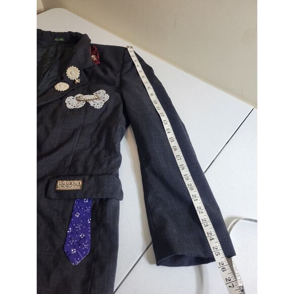 Shabby Chic HOBO Boho Gray Two-Button Patched Crochet Brooch Jacket Women's 45" - Picture 5 of 16